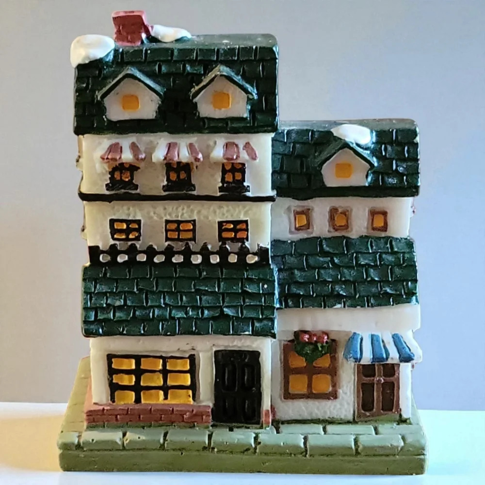 Vtg Mini Town Village Collectible Figurine Winter Toy House